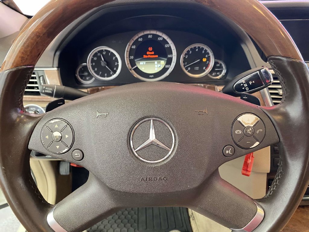 Used 2012  Mercedes-Benz E 350 image 26