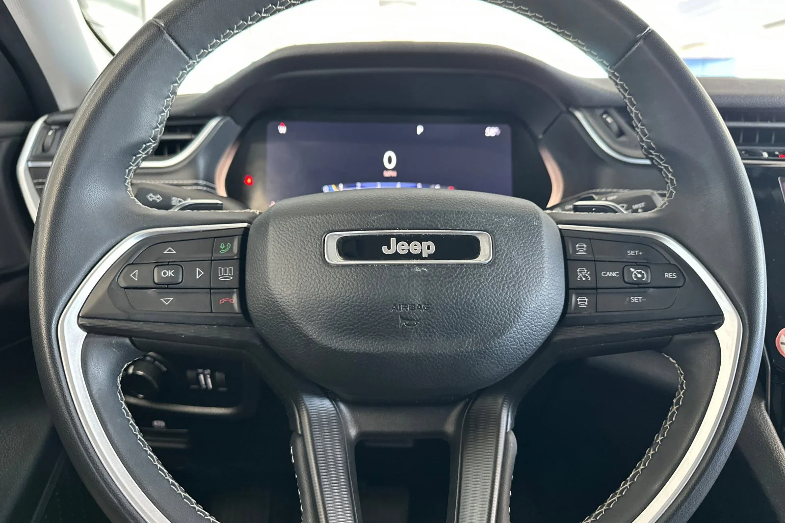 Used 2023 Bright White Clearcoat Jeep Laredo image 24