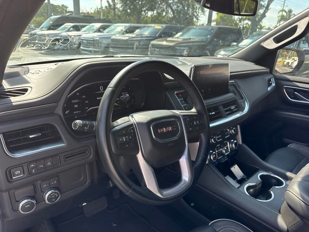 Used 2024 White GMC SLT image 9