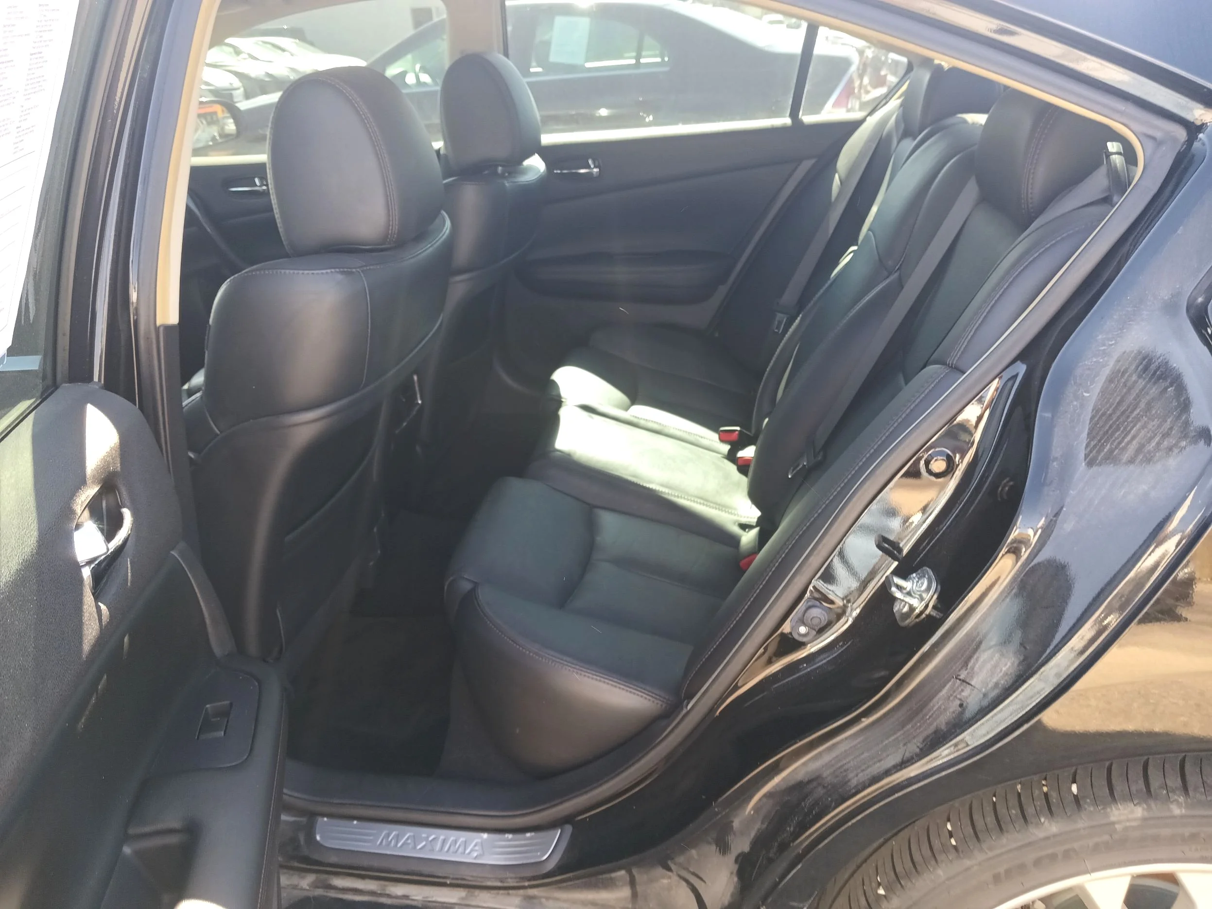 Used 2014  NISSAN  image 10
