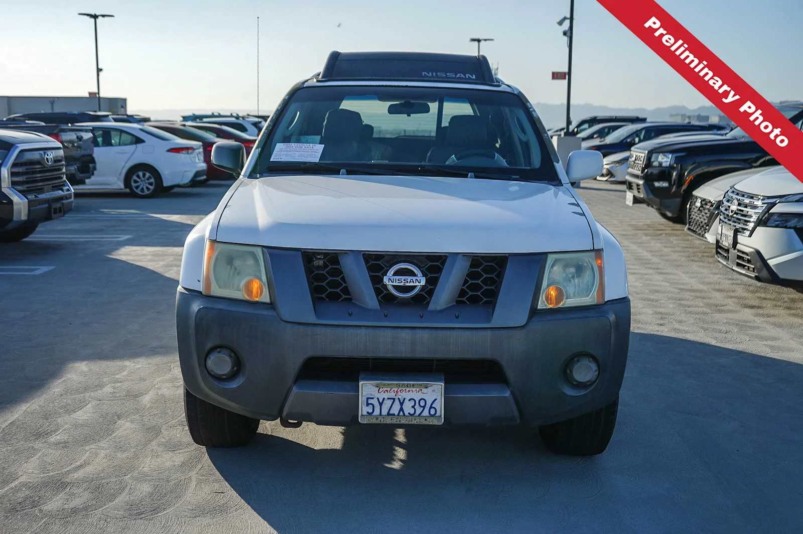 Used 2006 Avalanche Nissan S image 2