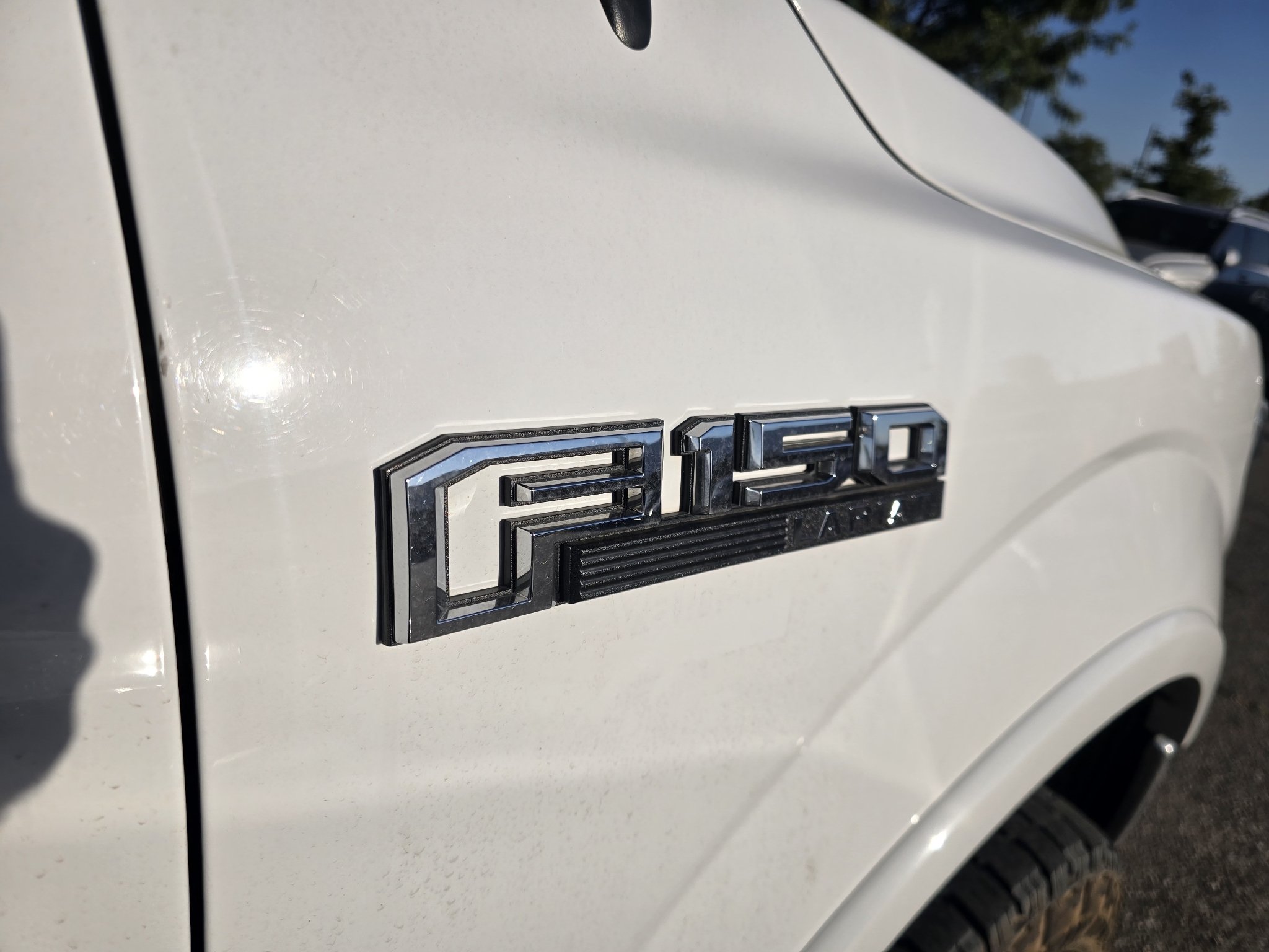 Used 2019 Oxford White Ford LARIAT image 17