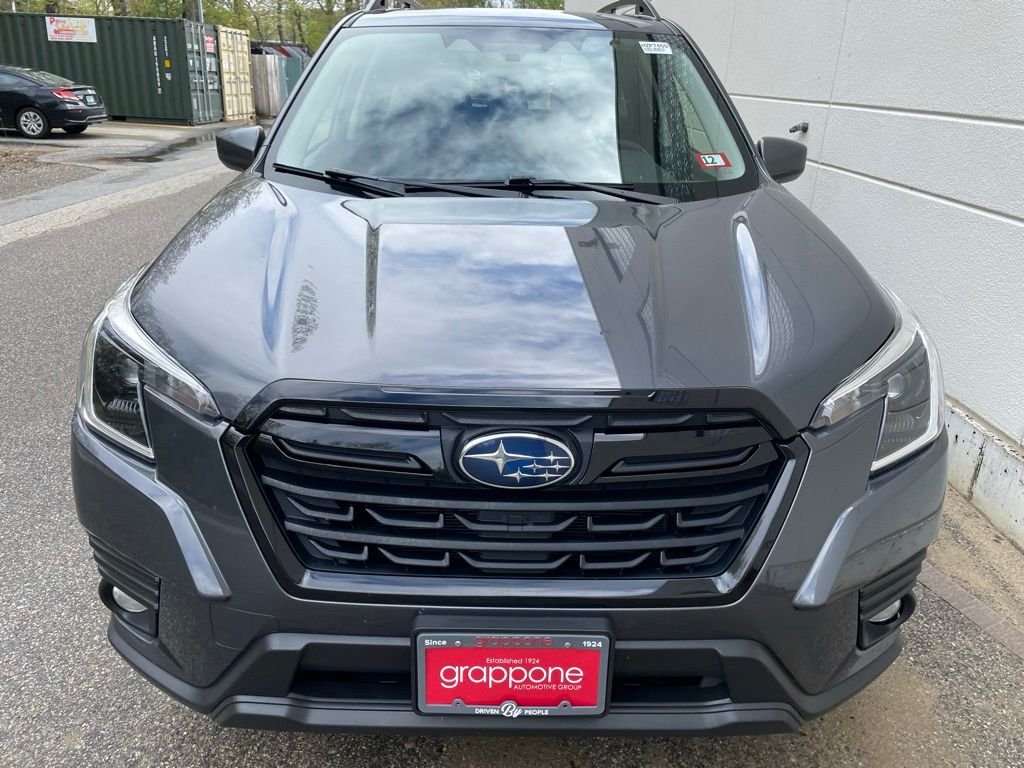 Used 2023 Magnetite Gray Metallic Subaru Premium image 3