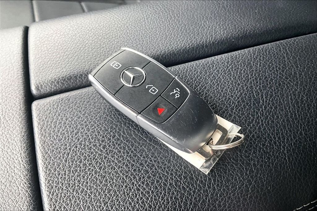 Used 2025 Black Mercedes-Benz GLE 350 image 10