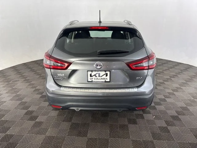 Used 2021 Gray Nissan SV image 6