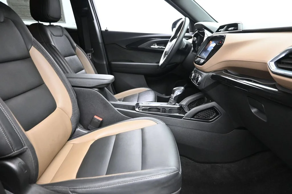 Certified Used 2021 Black Chevrolet ACTIV image 9