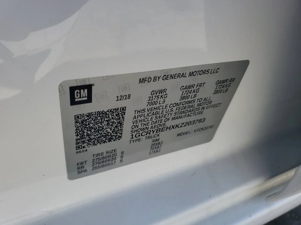Used 2019 SUMMIT WHITE Chevrolet Custom image 23