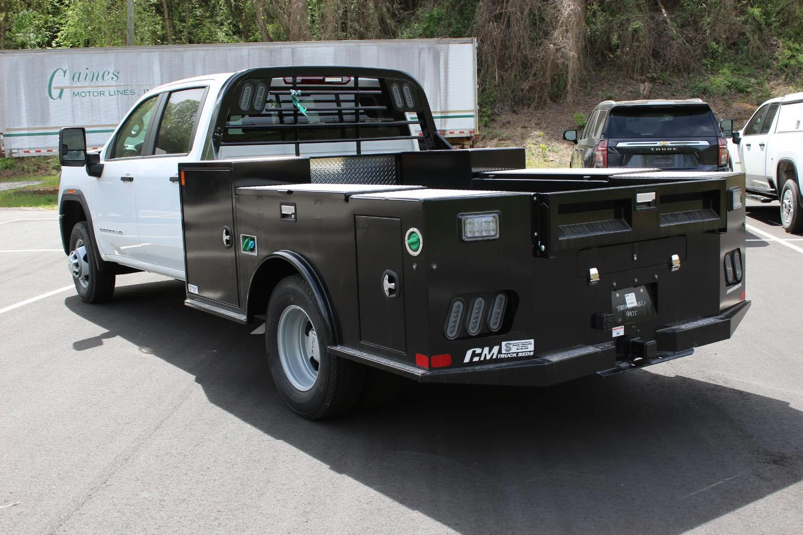 New 2026 Summit White GMC Pro image 3