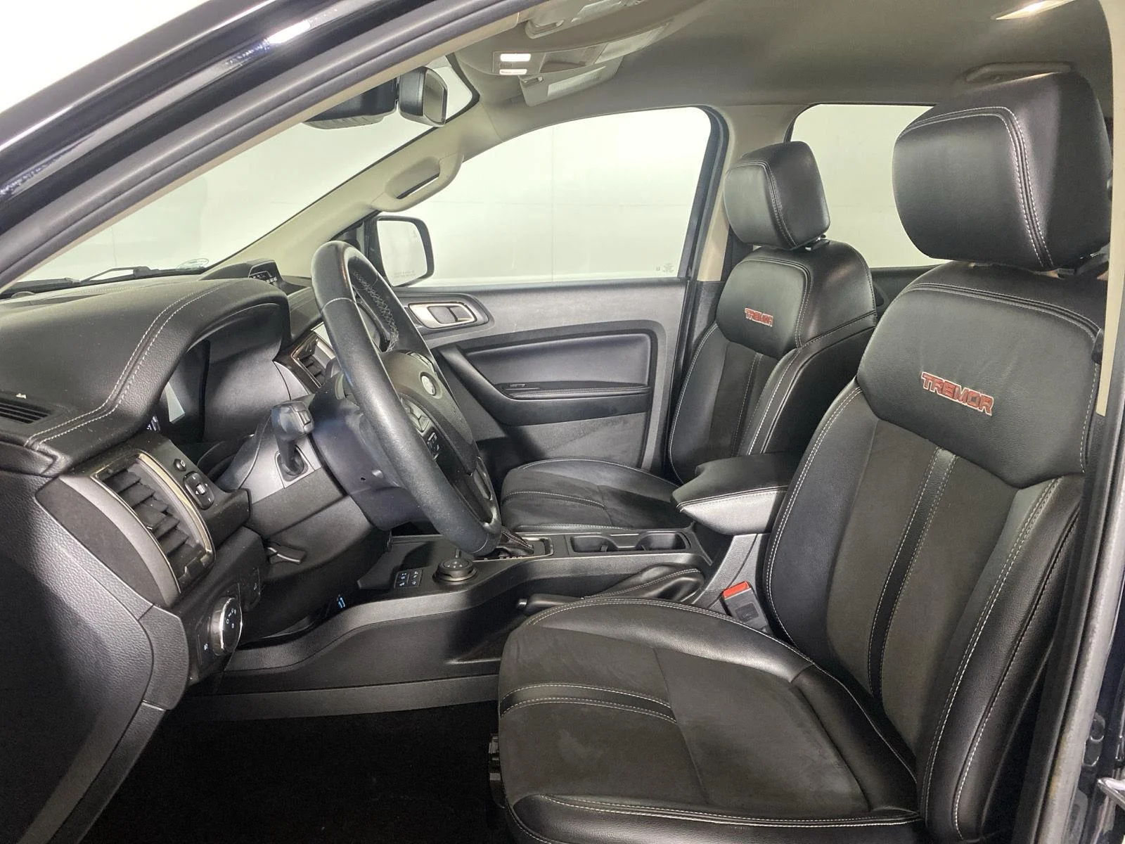 Used 2021 Shadow Black Ford LARIAT image 13