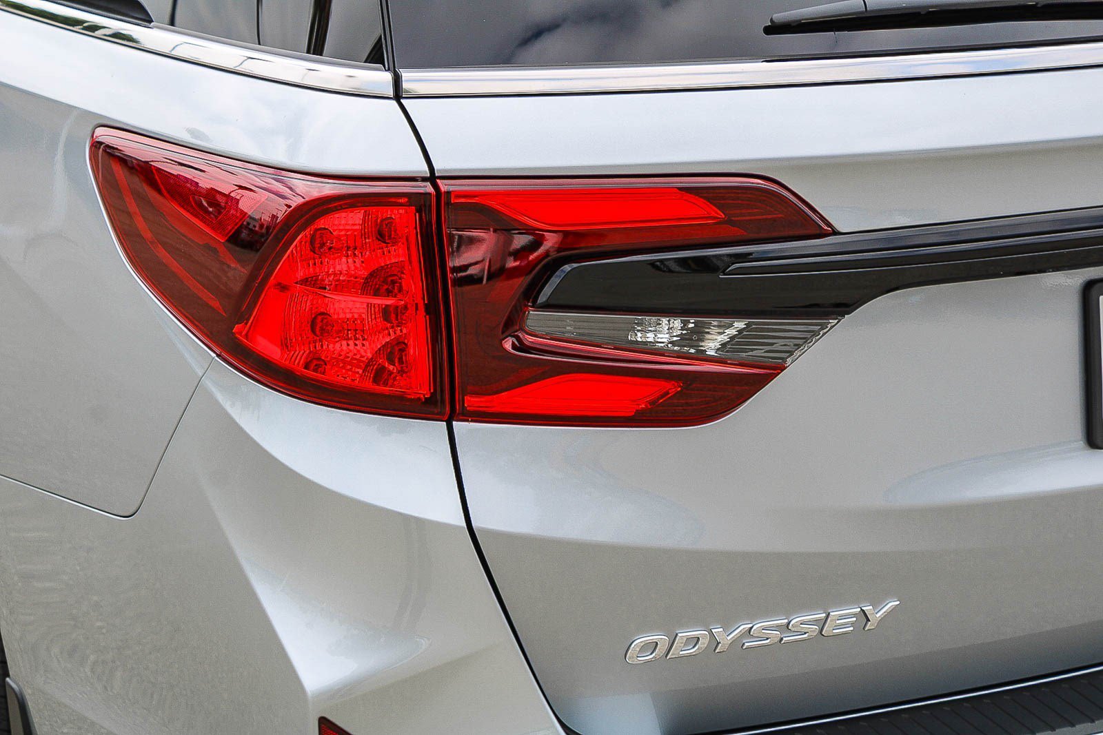2026 Honda Odyssey EX-L - Photo 9