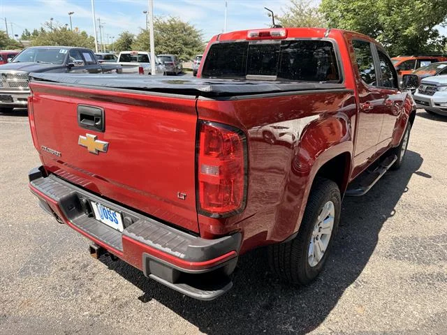 Used 2016 VICTORY RED Chevrolet LT image 3