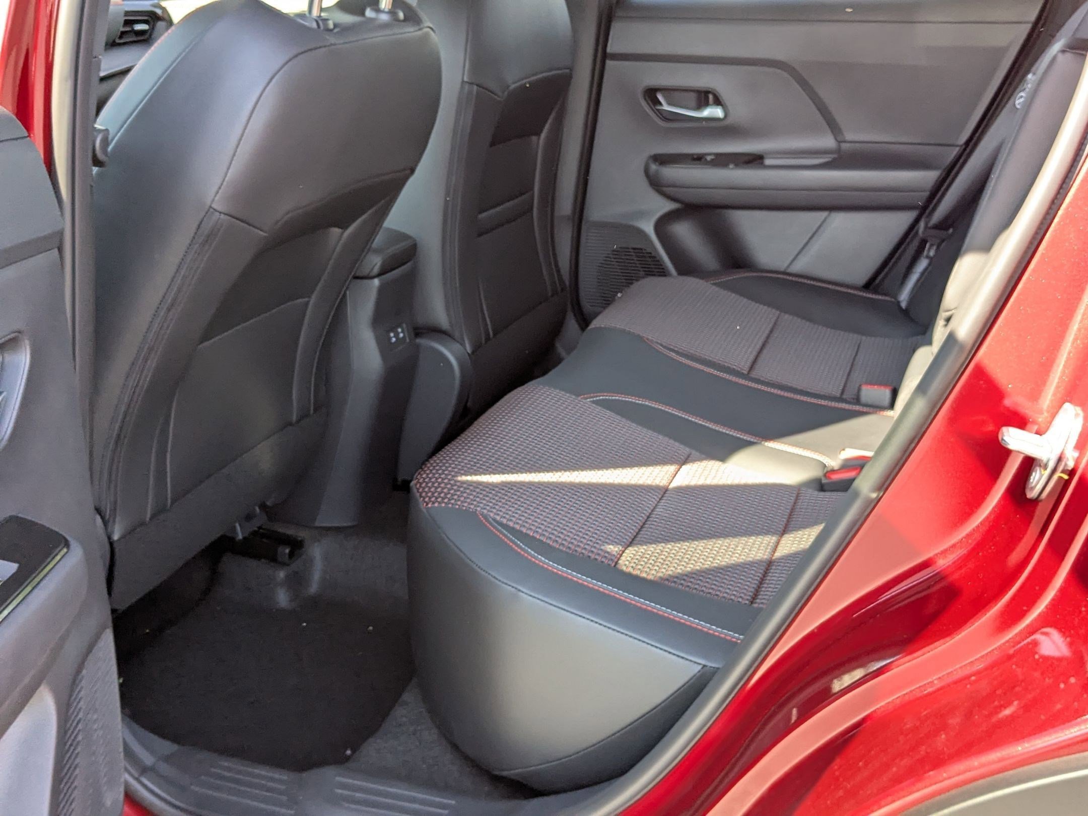 2026 Nissan KICKS SR AWD - Photo 17