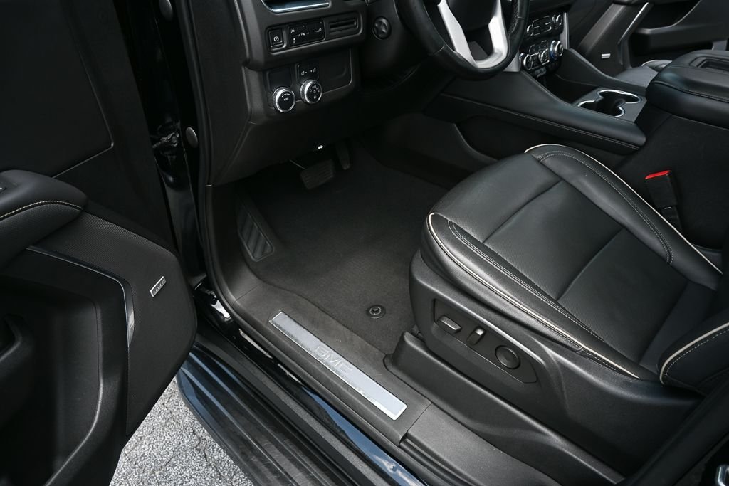 Used 2021 Black GMC SLT image 7