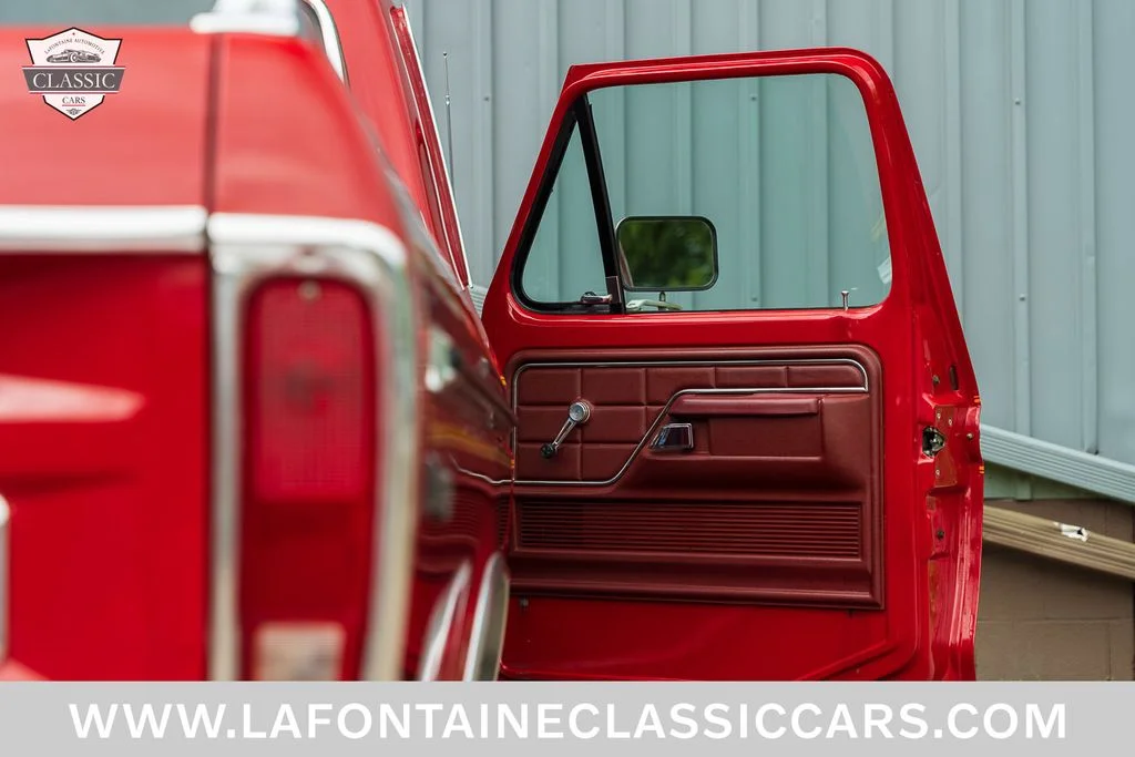 Used 1975 Red Ford  image 72
