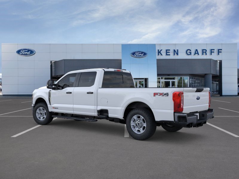 New 2026 Oxford White Ford XLT image 4