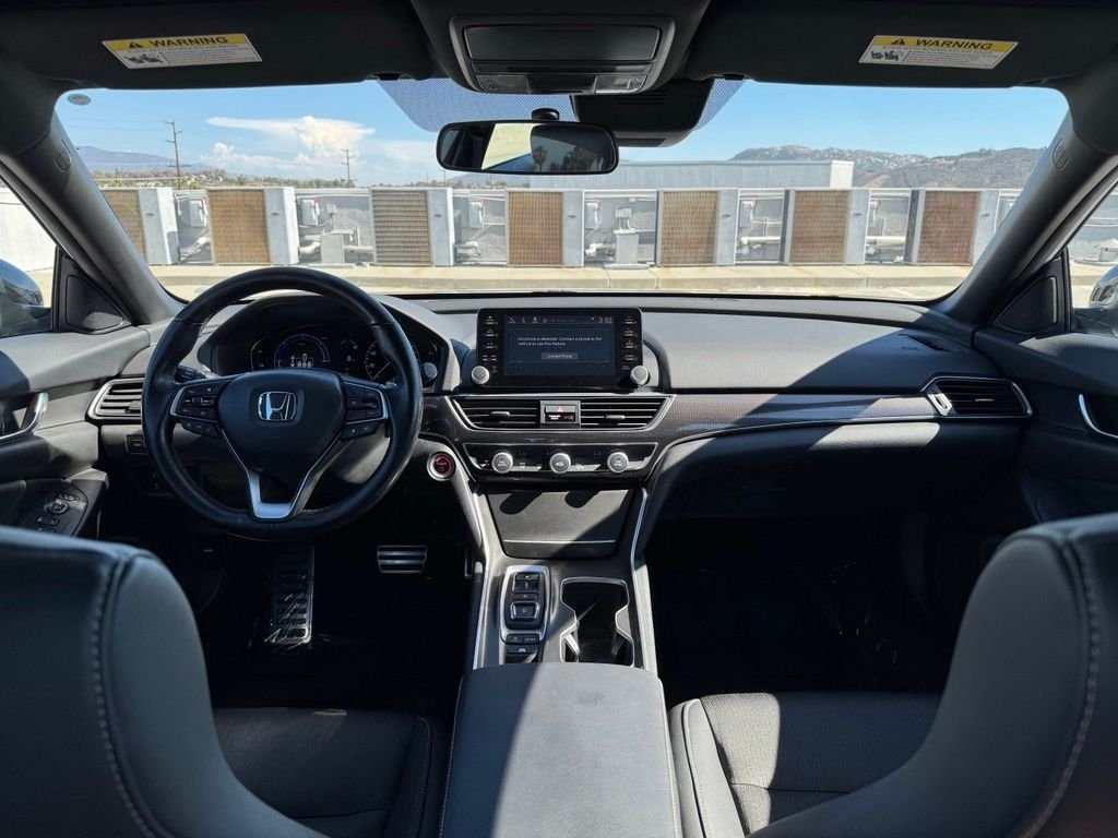 Used 2022 Platinum White Pearl Honda Sport image 10