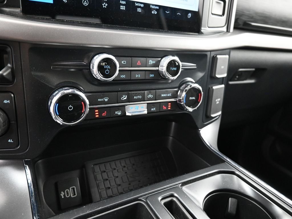 2025 Ford F-150 XLT - Photo 14