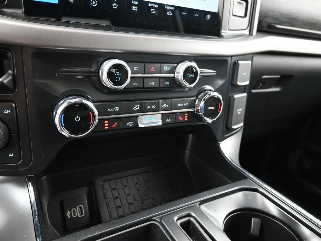 2025 Ford F-150 XLT - Photo 14