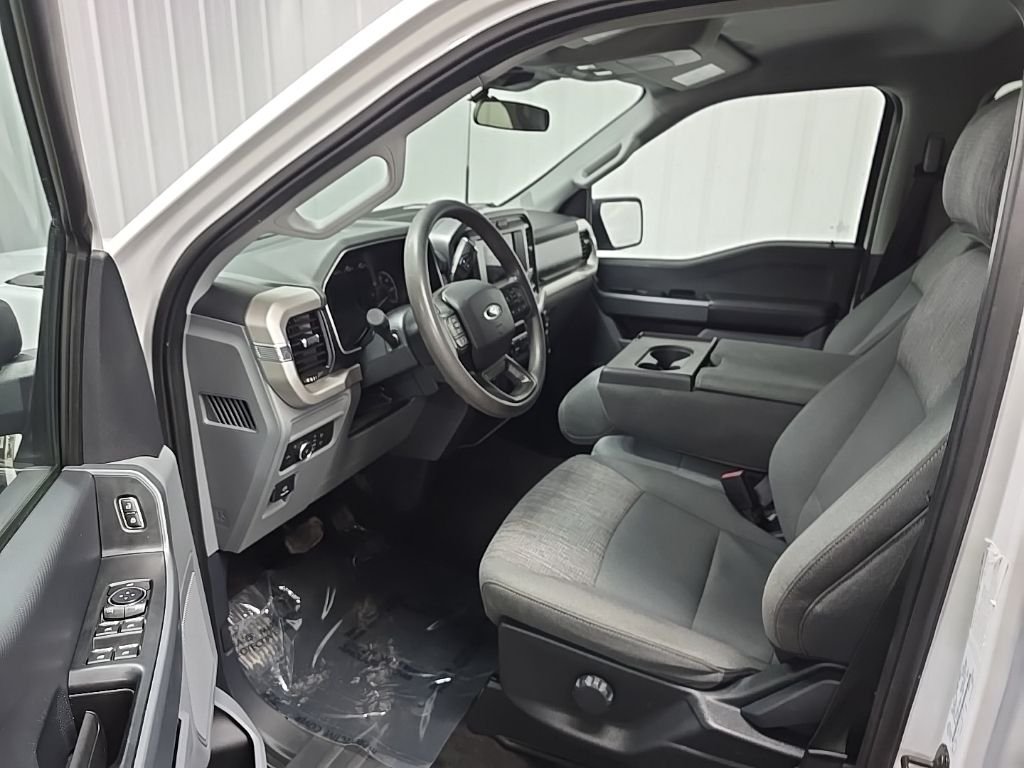 Used 2021  Ford XLT image 30