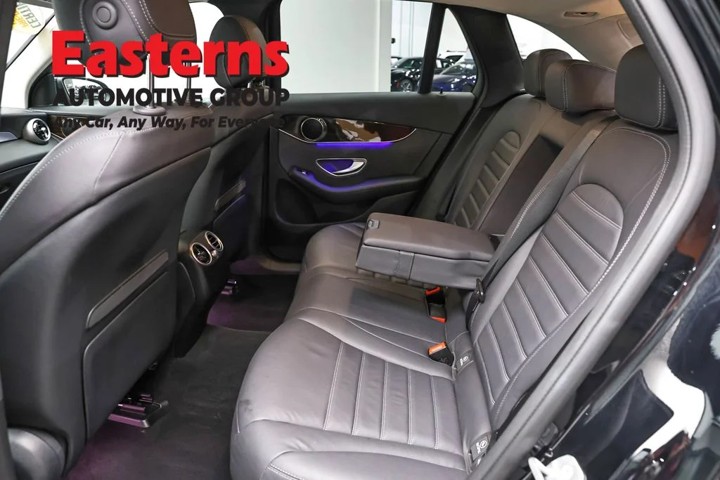 Used 2021 Black Mercedes-Benz GLC 300 image 22