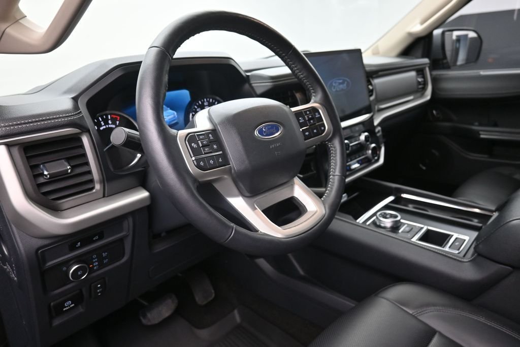 Used 2022 Silver Ford XLT image 18