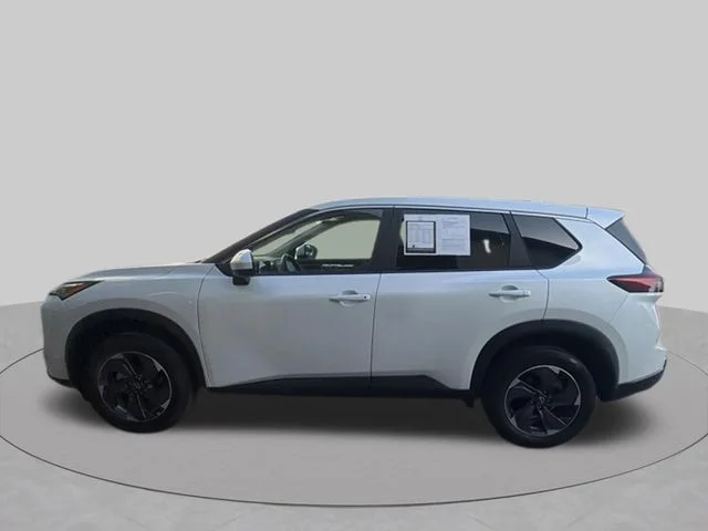 Used 2025 White Nissan SV image 6