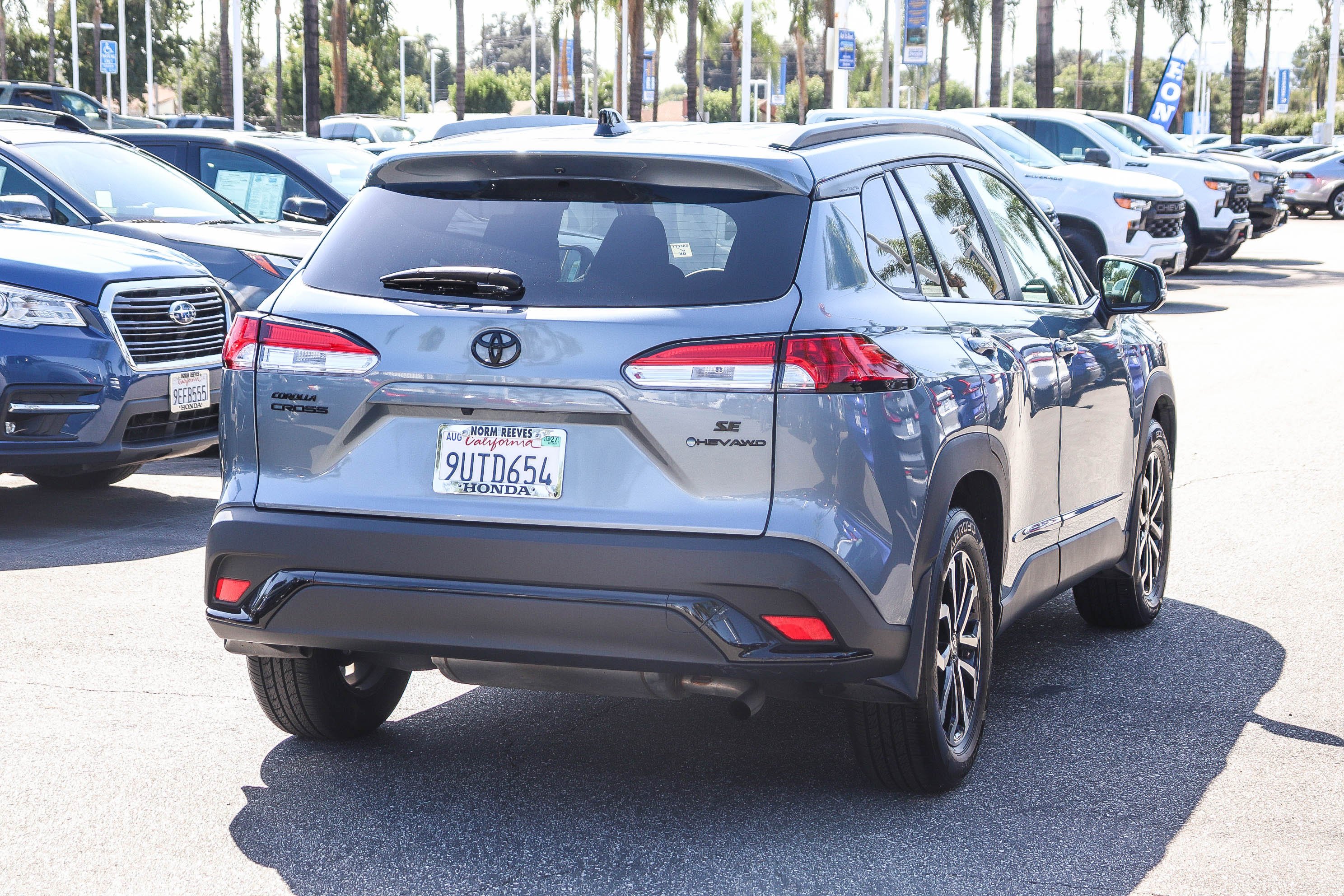 Used 2025  Toyota  image 11
