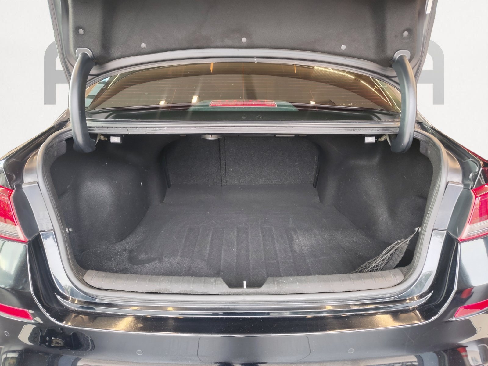 Used 2019 Ebony Black Kia SX image 13