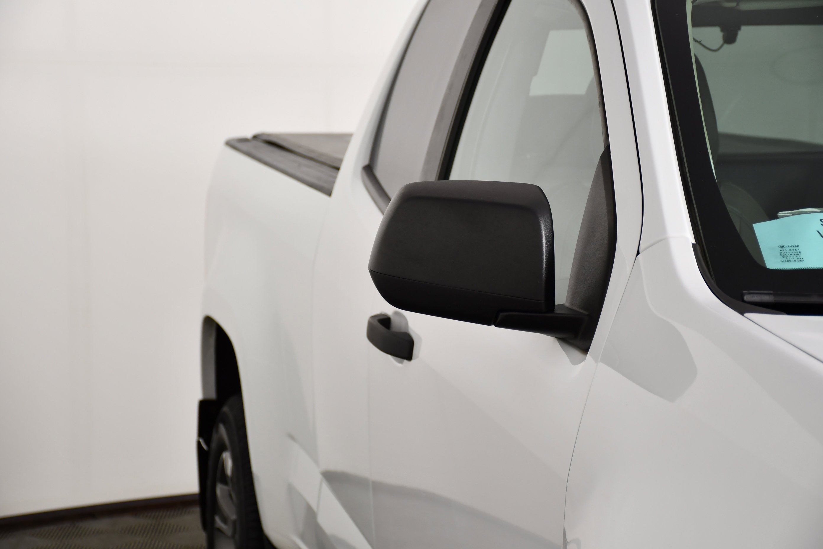 Used 2015 Summit White Chevrolet 2WD WT image 14