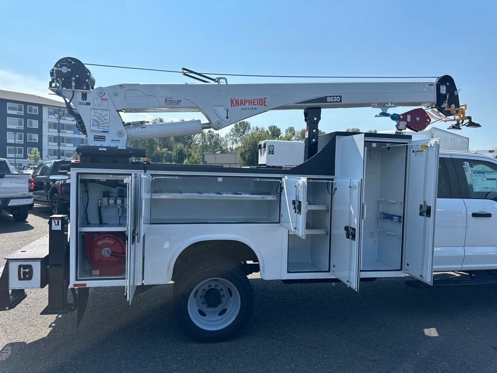 2025 Ford F-550 Super Duty Chassis Cab XL - Photo 26