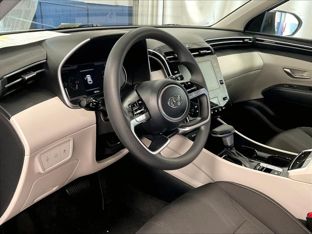 Used 2024 White Hyundai SEL image 8