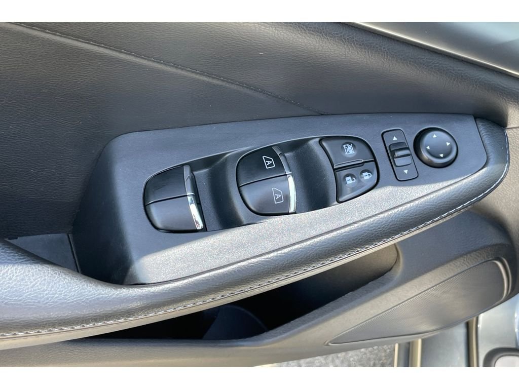 Used 2019 Gun Metallic Nissan S image 11