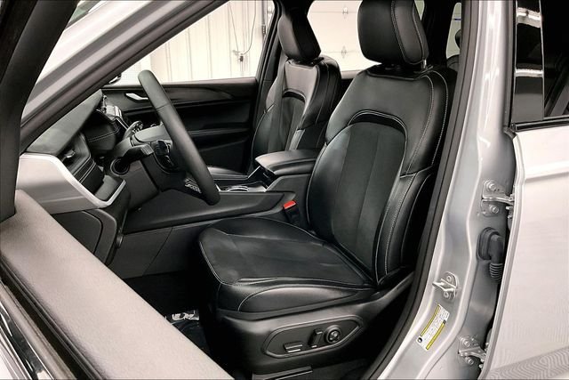 2024 Jeep Grand Cherokee Altitude - Photo 24