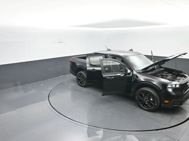 New 2026 Shadow Black Ford XLT image 34