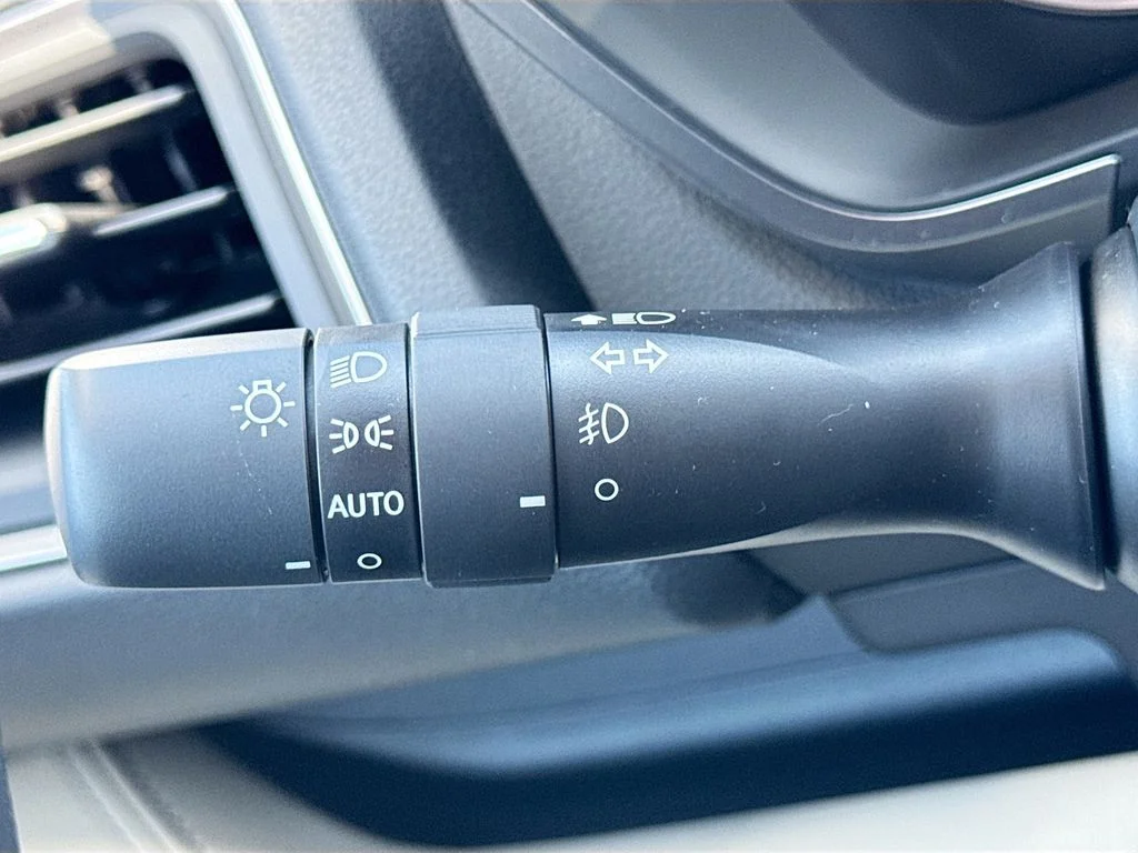 New 2026 CRYSTAL BLACK SILICA Subaru Limited 7-Passenger image 13
