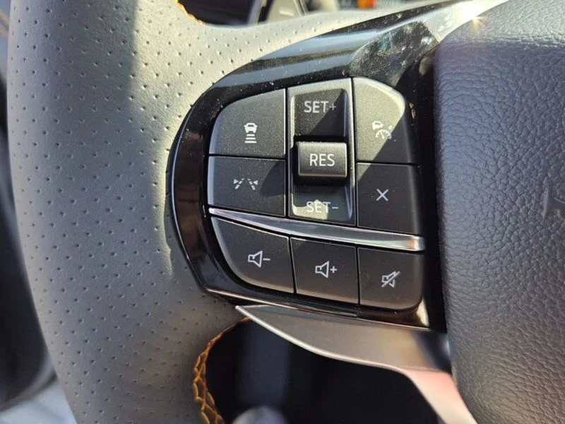 New 2026 Space White Metallic Ford Tremor® image 23