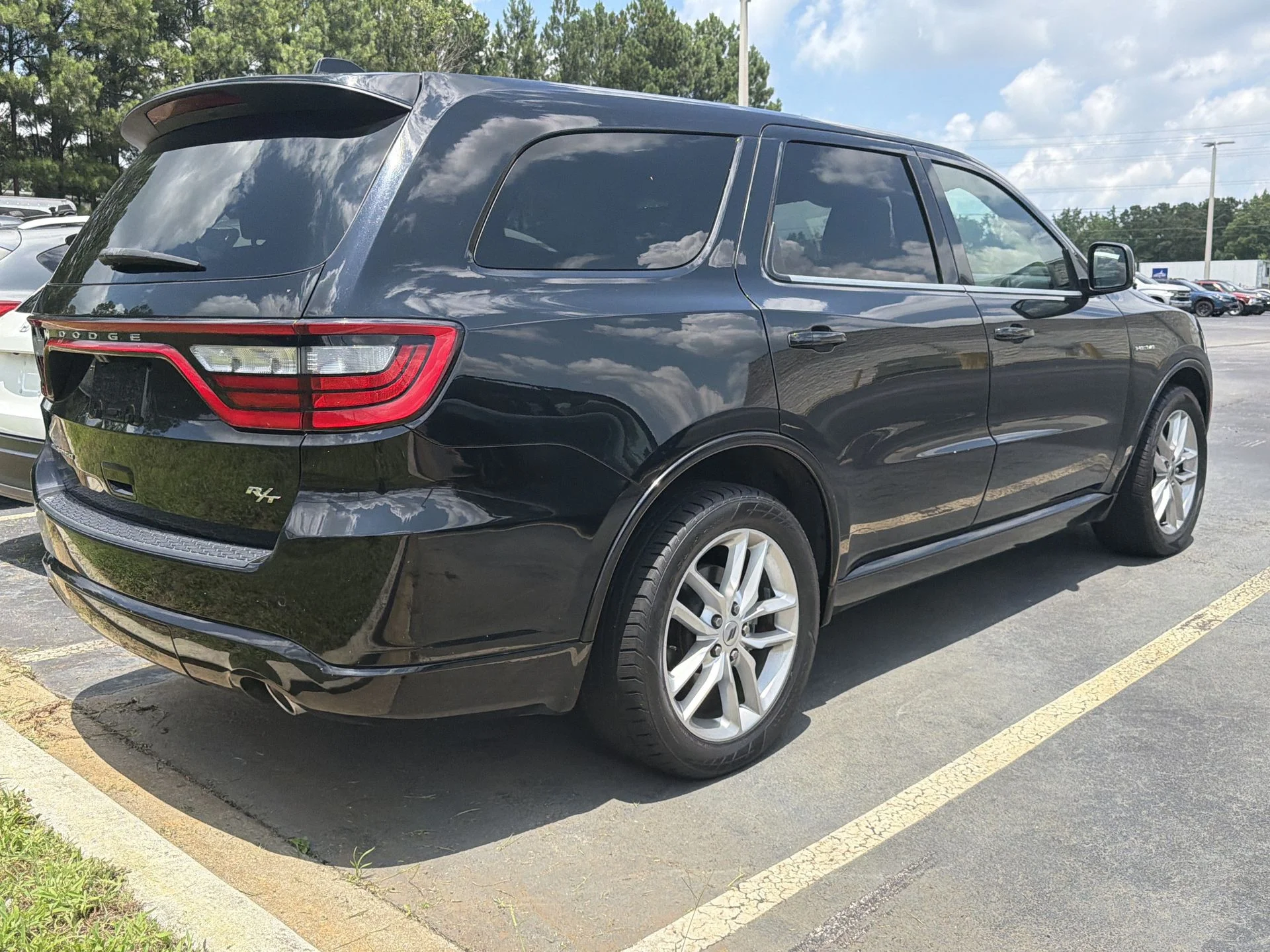 Used 2022 DB Black Crystal Clearcoat Dodge R/T image 10