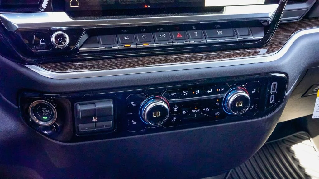 2026 GMC Sierra 1500 SLE - Photo 17