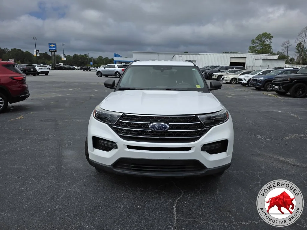 Used 2021 White Ford XLT image 9