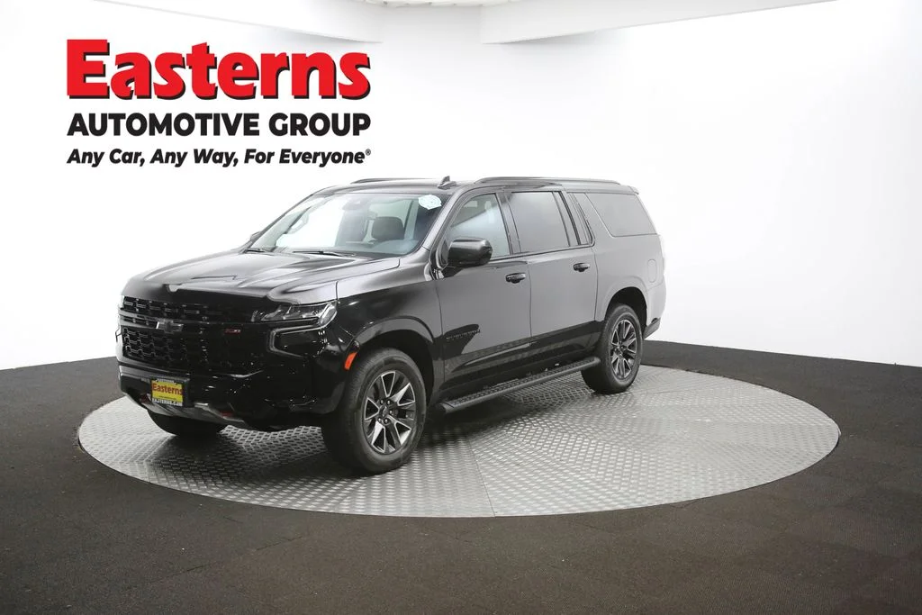 Used 2023 Black Chevrolet Z71 image 59