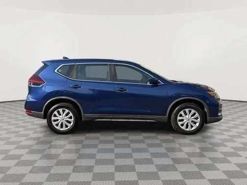 Used 2019 Blue Nissan S image 2