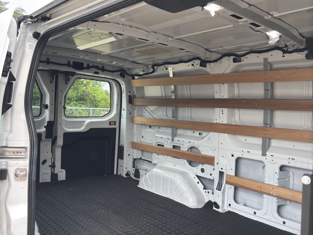 Used 2025 Oxford White Ford Base image 5