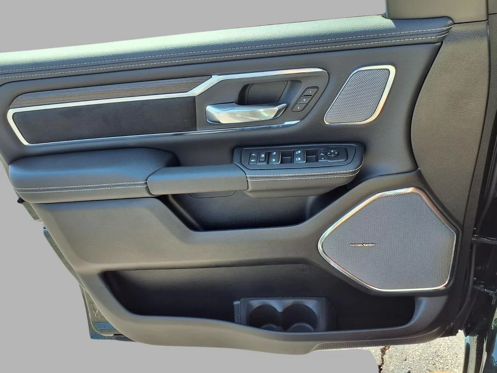 New 2027 Serrano-Green Metallic Exterior Paint RAM Laramie image 15