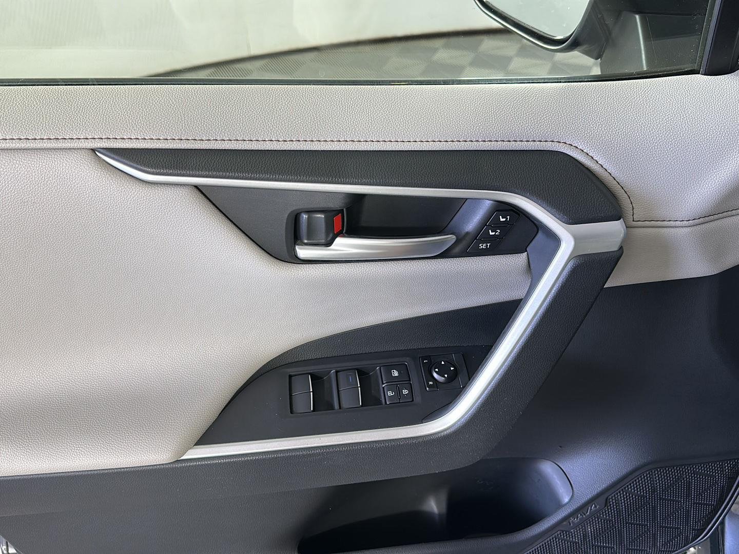 Used 2020 Magnetic Gray Metallic Toyota Limited image 10