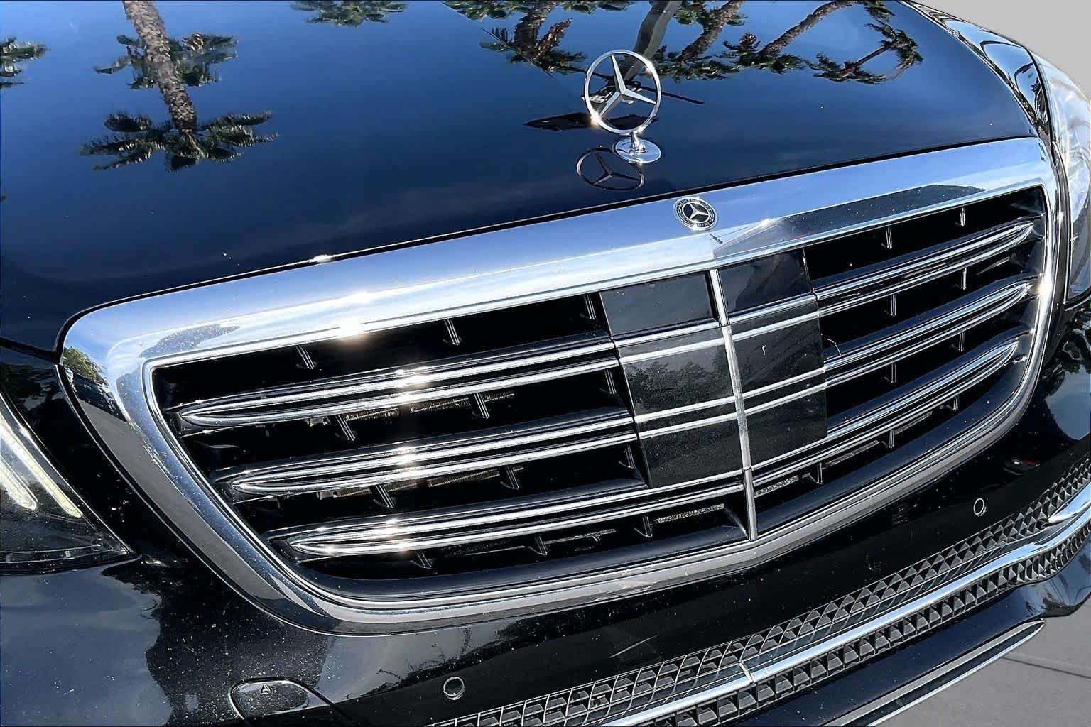 Used 2018 Black Mercedes-Benz S 560 image 29