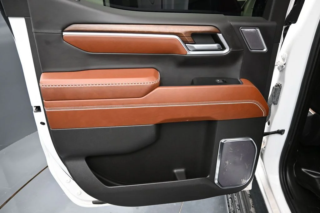 Used 2022 White GMC Denali Ultimate image 19
