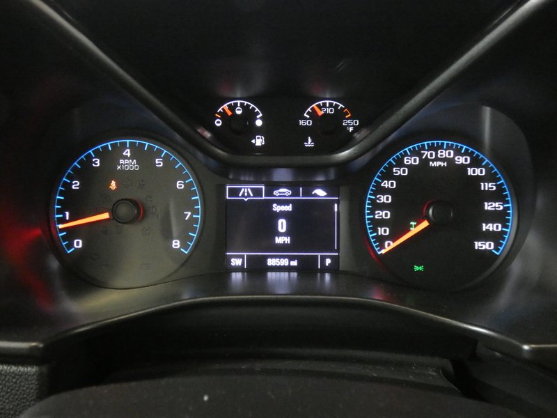 Used 2022 GRAY GMC 4WD Crew Cab 128" AT4 w/Cloth image 12