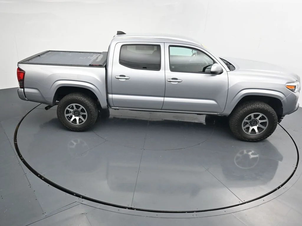 Used 2021 Silver Toyota SR image 25