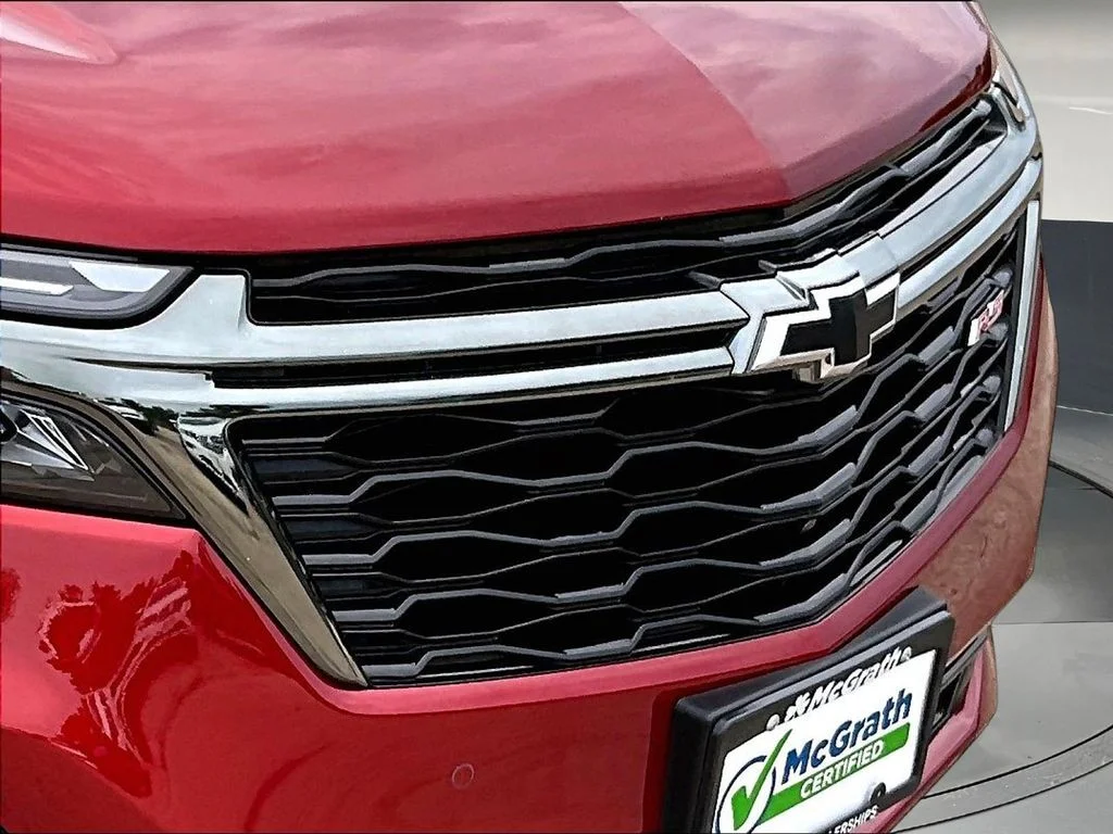 Used 2023 Red Chevrolet RS image 34