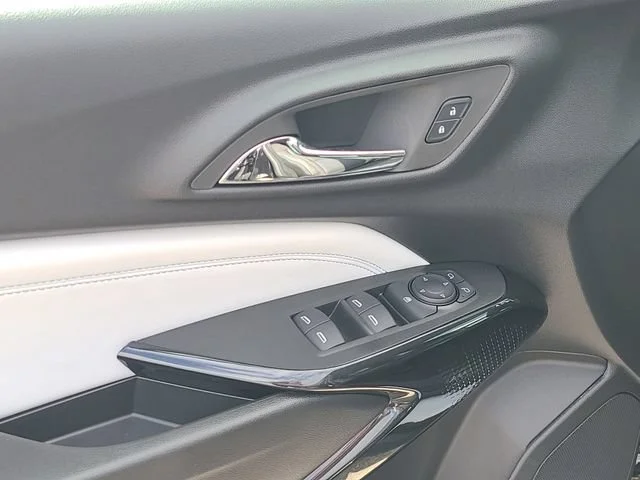 New 2026 Mosaic Black Metallic Chevrolet LT image 21